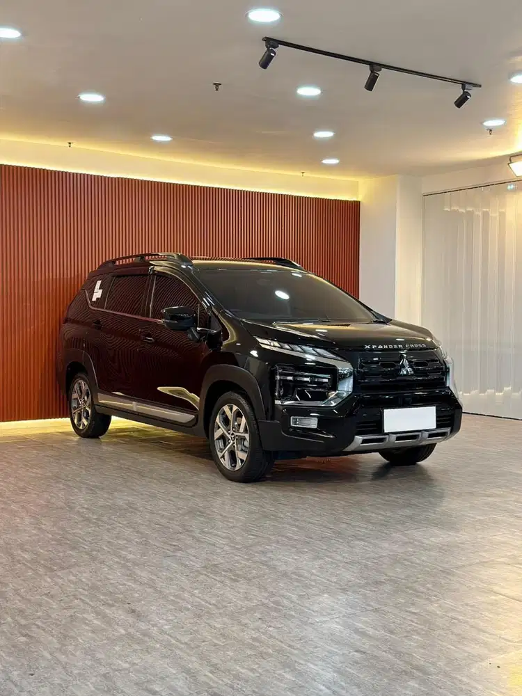Xpander Cross Premium Plus 2024 odo 3 Rbuan