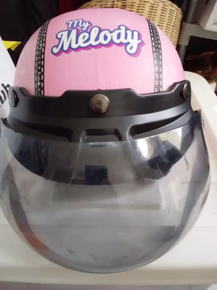 New Helm anak perempuan