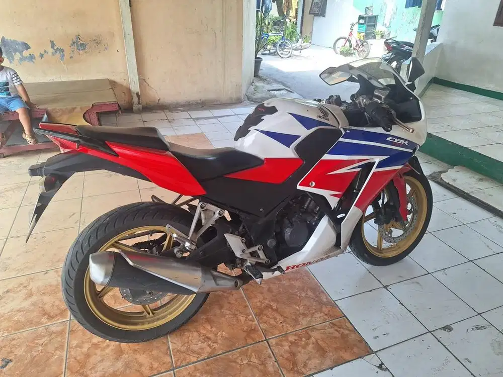 Di jual pemakaian pribadi