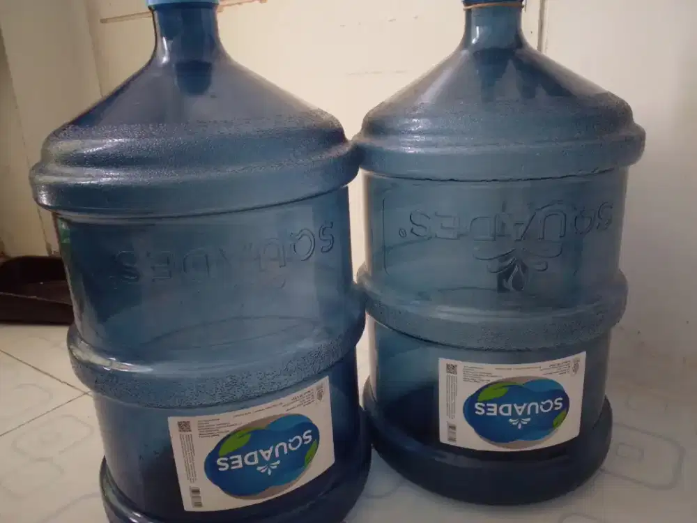 Jual 2 galon Squades kosong