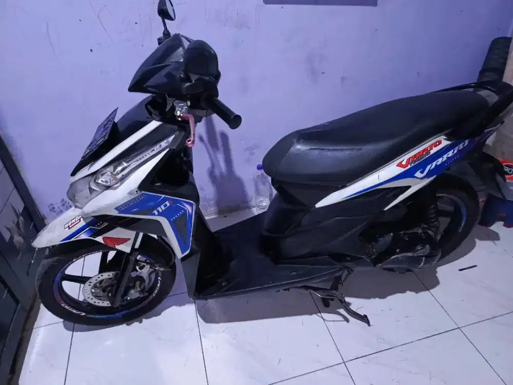 Vario Tecno 2011 plat L