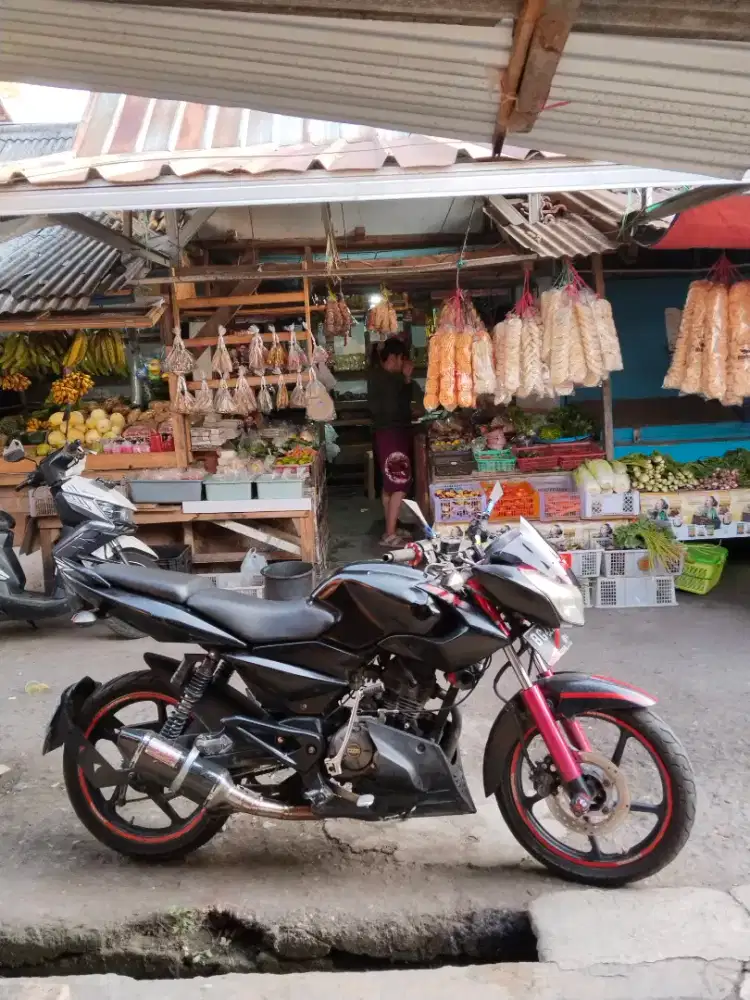 Motor pulsar 135ls
