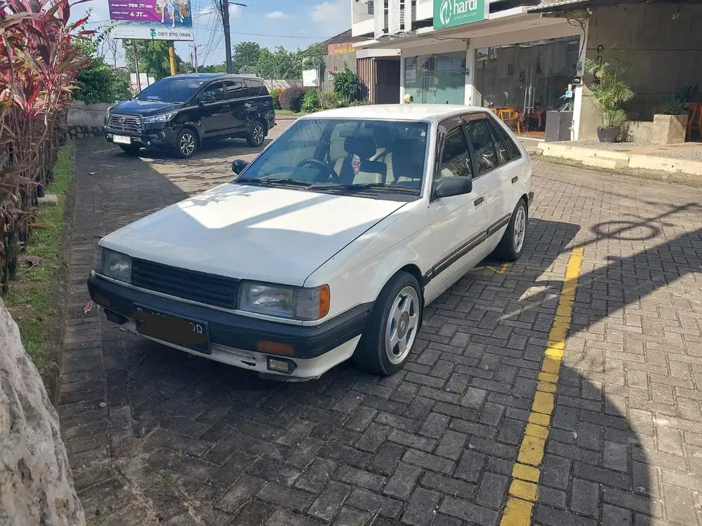 Mazda 323 1986 Bensin