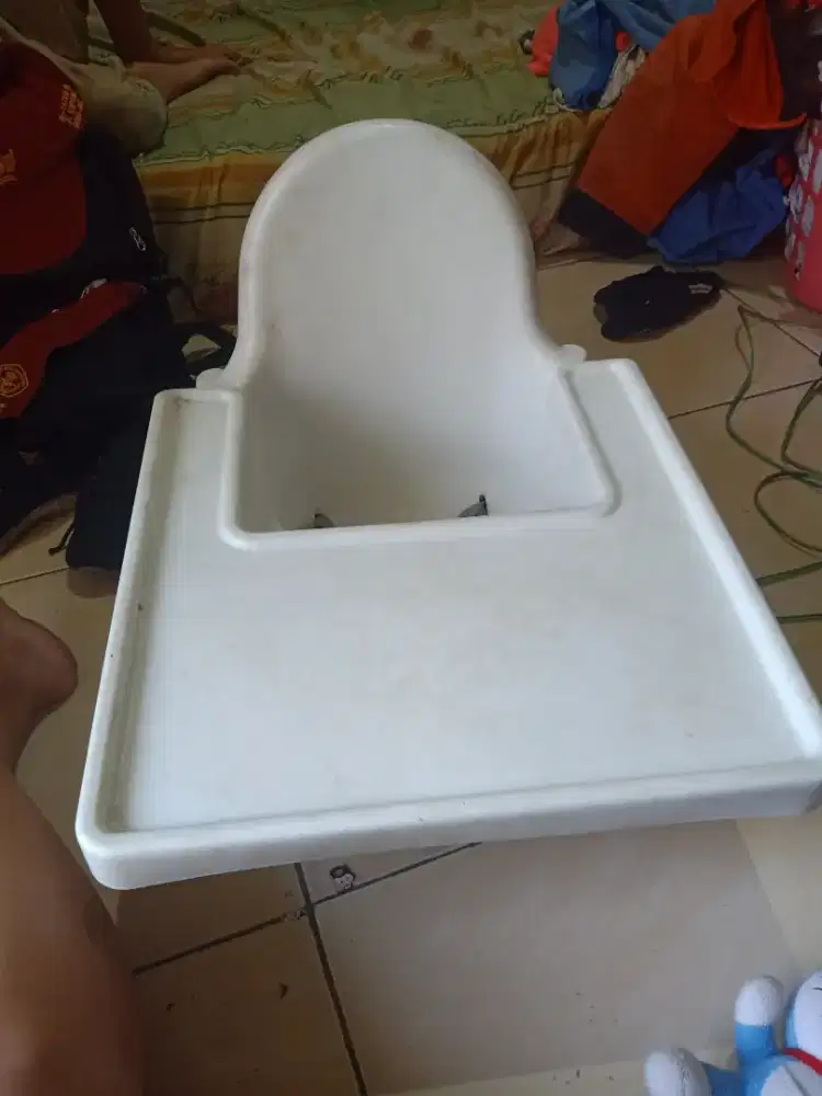 Kursi makan bayi informa