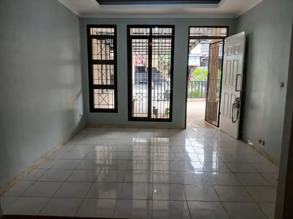 Rumah rapih siap huni di metland bekasi