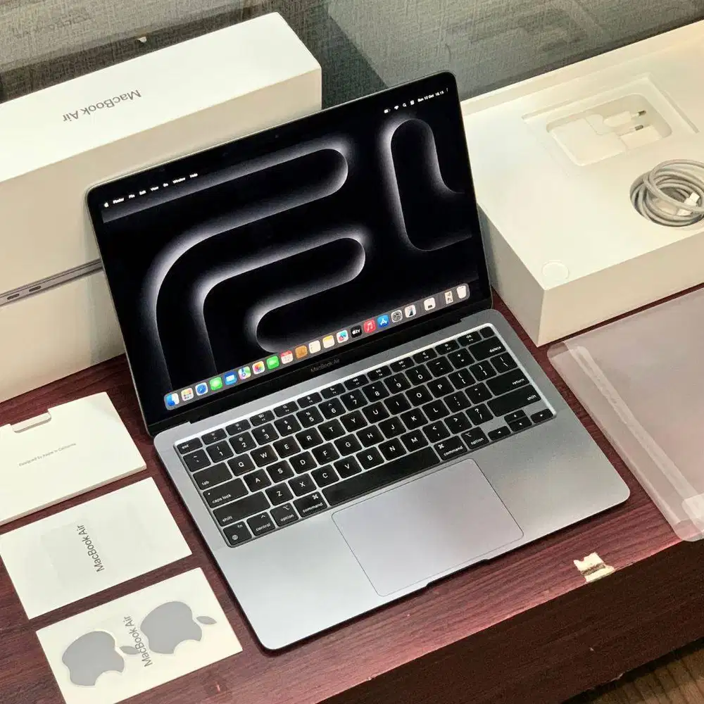 BH 90% MACBOOK AIR M1 8GB/256GB EX IBOX LENGKAP ORI