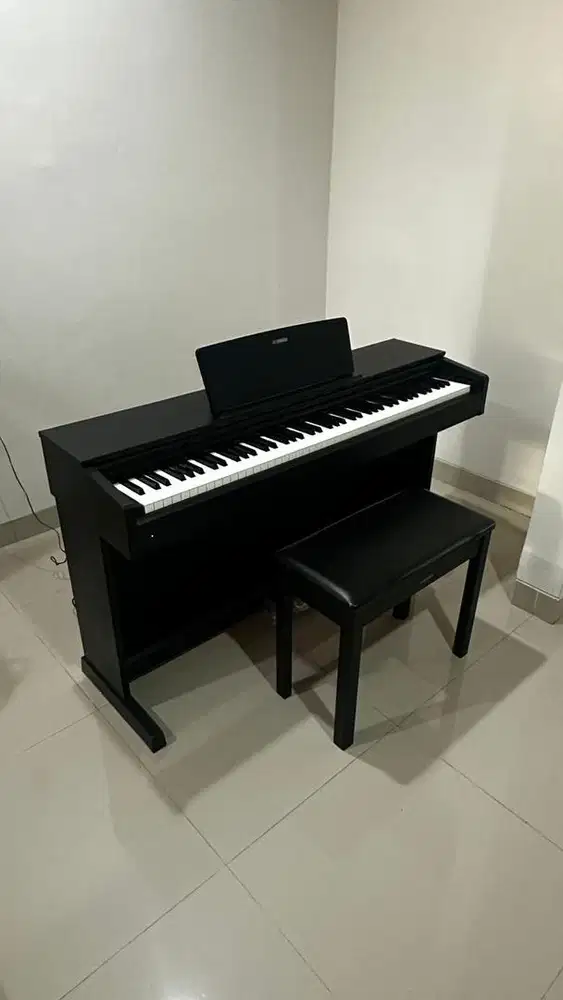 Piano Yamaha Arius YDP-143 Kondisi bagus banget