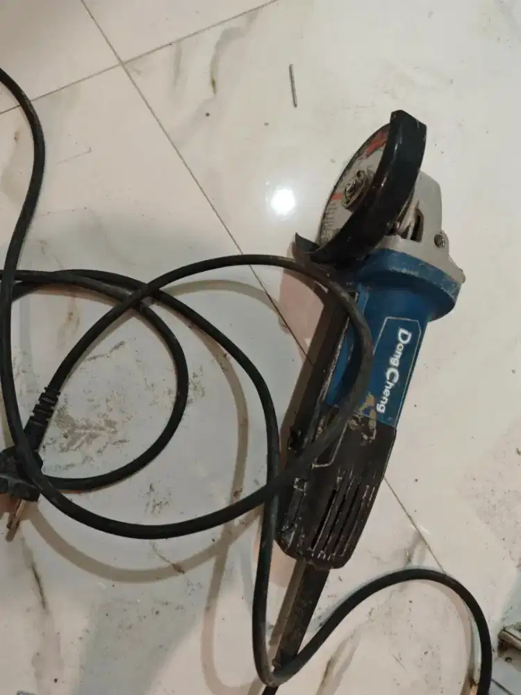 [Bekas]  Gerinda dongcheng paddle switch 4inch