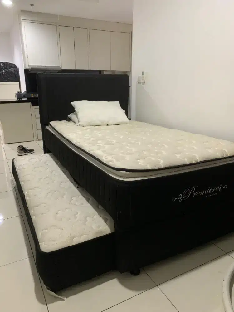 Di jual cepat springbed 2in1 premier bekas