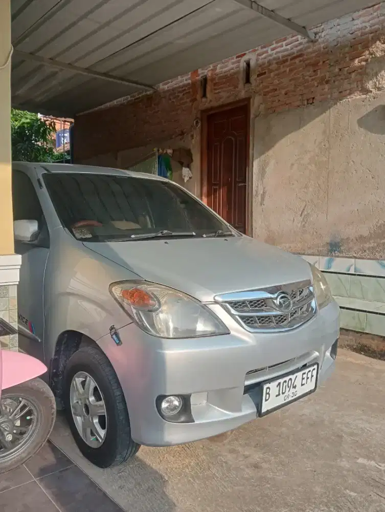 Di jual Daihatsu Xenia tipe Li tahun 2009