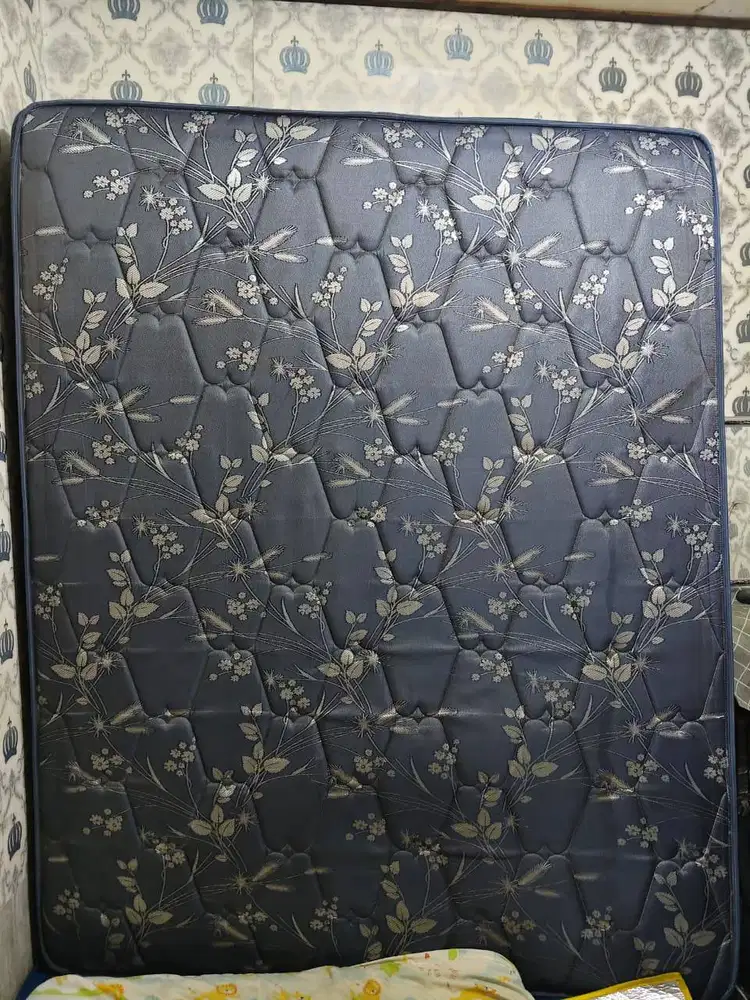 Kasur GUHDO Springbed 200x160x24 Second