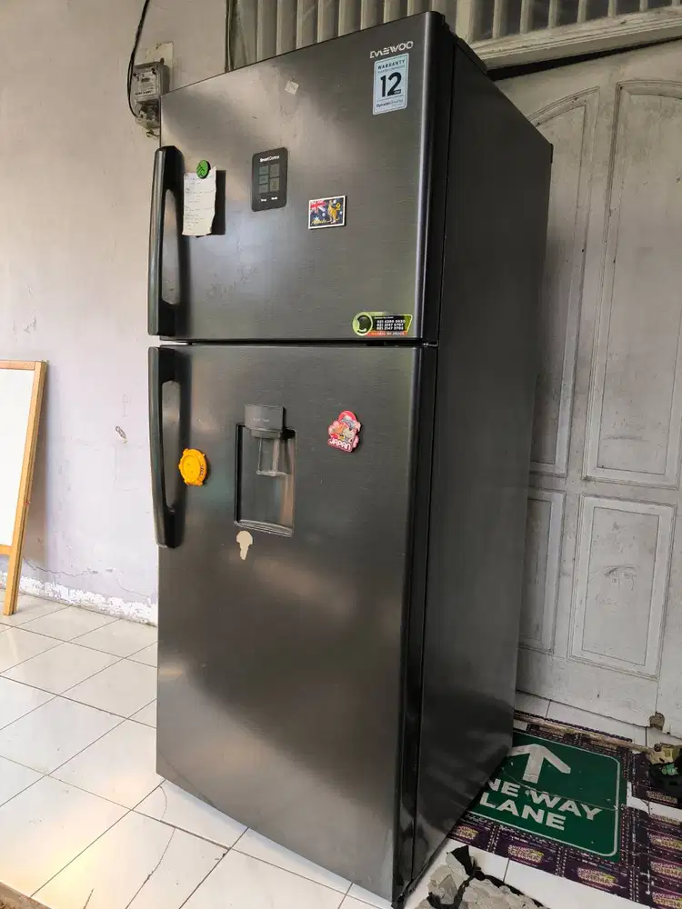kulkas Daewoo Inverter 2 pintu
