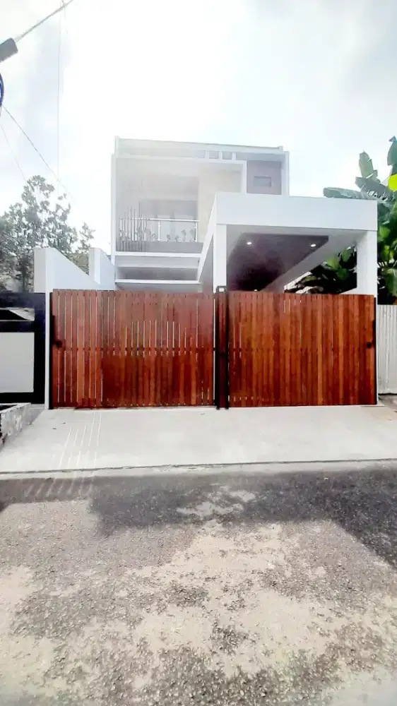 Dijual rumah baru 2 lantai  di taman malaka duren sawit Jakarta timur