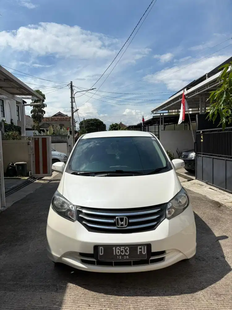 Honda Freed PSD Automatic Antik