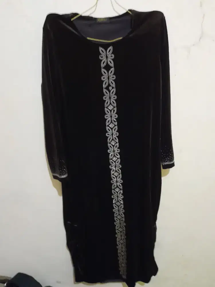 gamis lokal dan import