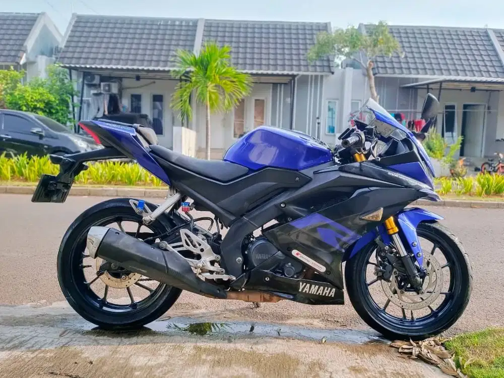 Jual cepat R15 V3 murah!