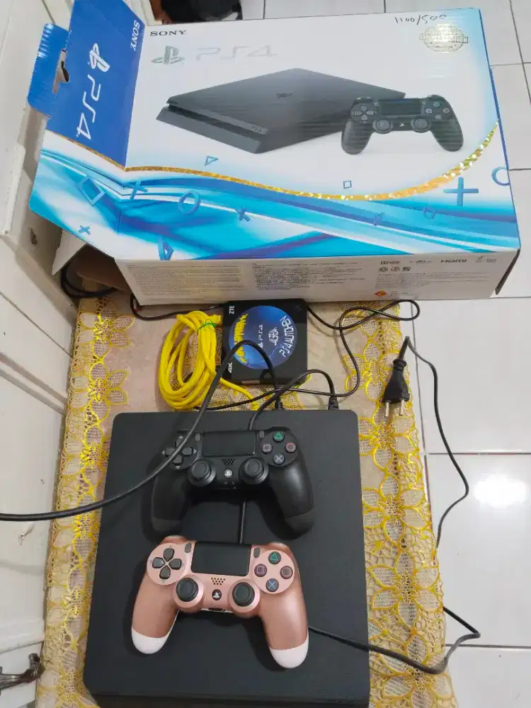 Ps 4 slim masih rapi