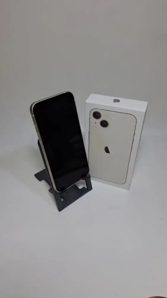 Apple iPhone 13 starlight lengkap