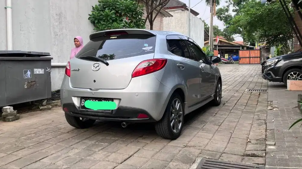 Jual Mobil Simpenan - Mazda 2 R Tahun 2013
