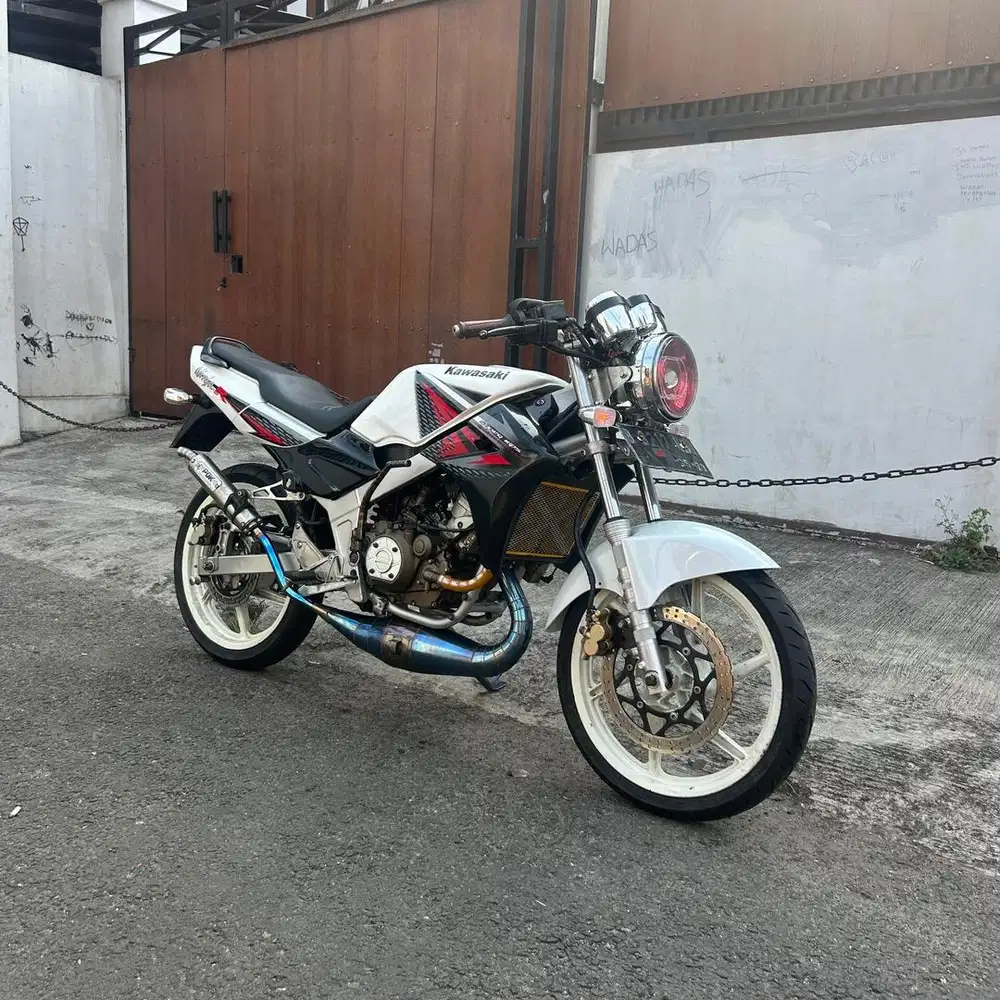 Ninja r 2013 asli putih