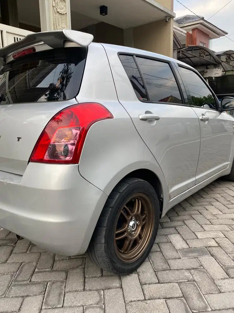 Suzuki Swift 2008 Bensin