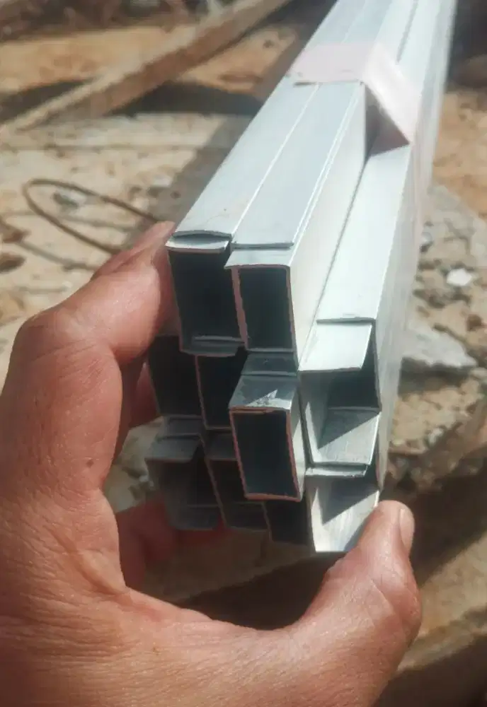 List u aluminium / u channel