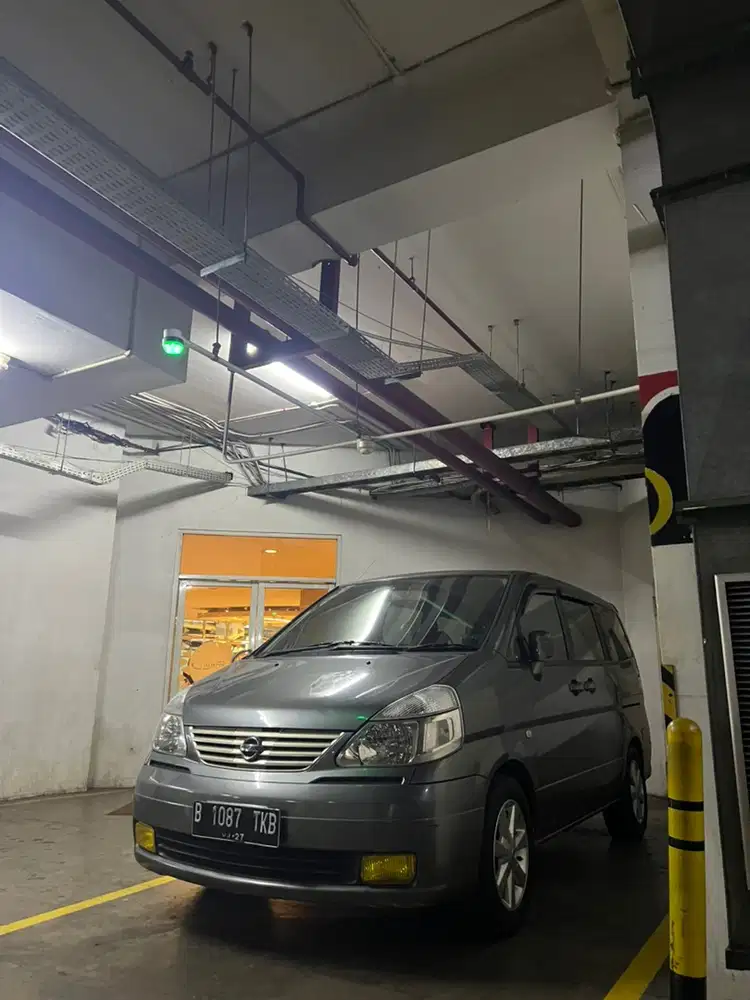 Nissan Serena 2009 Bensin