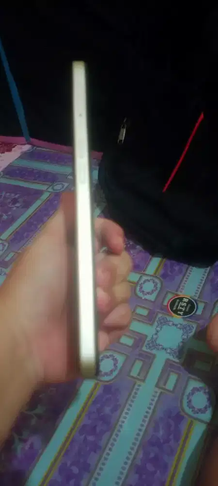 Hp Oppo A57s warn kuning