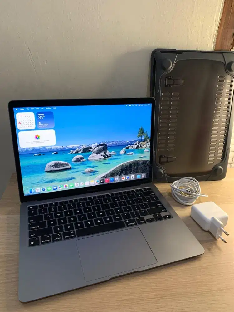 Macbook Air M1 ibox 256gb Mulus MURAH JUAL CEPAT