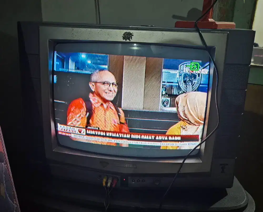 TV Tabung Toshiba Bomba 21 inch