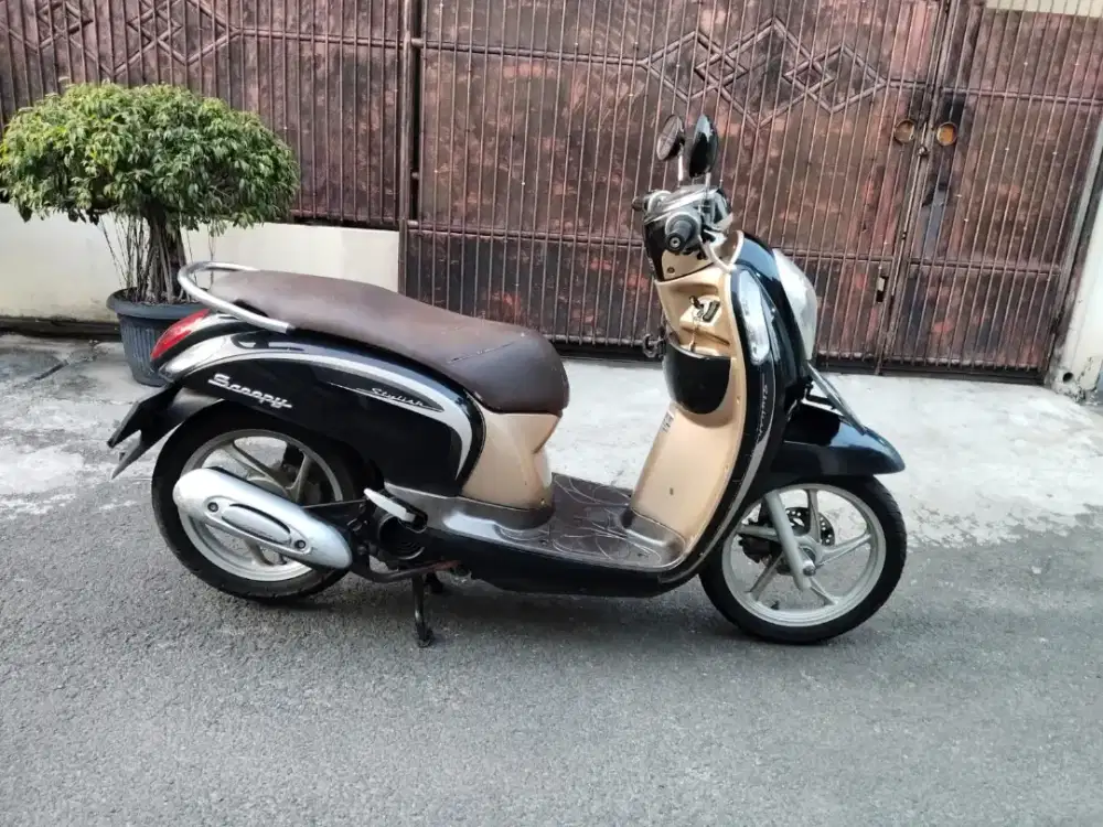 Honda Scoopy f1 tahun 2013 mesin halus siap pakai di Cengkareng