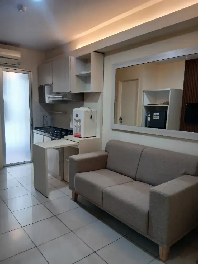 Sewa Cepat Type 2 BR Tower Mawar Baru Renovasi Apartemen Green Palace