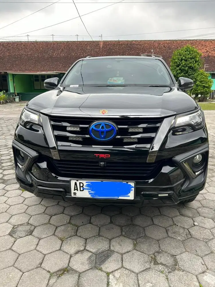 Bodykit bumper & lampu fortuner trd