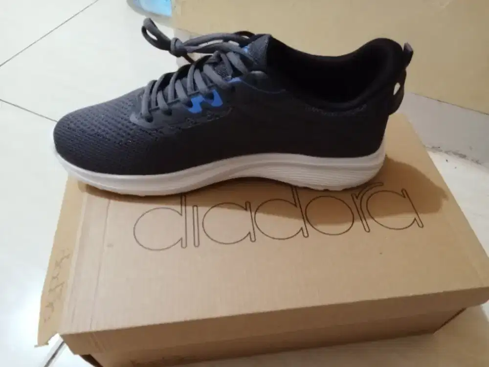 Sepatu Diadora Made in Taiwan