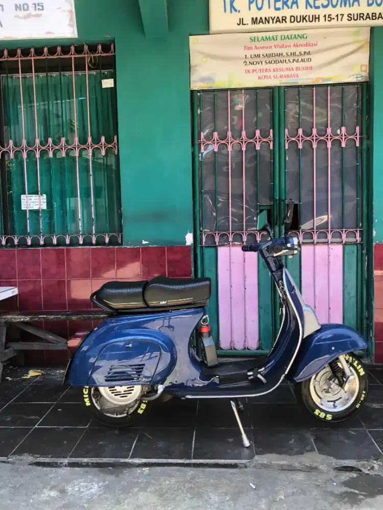 Vespa pts 100 tahun 1979