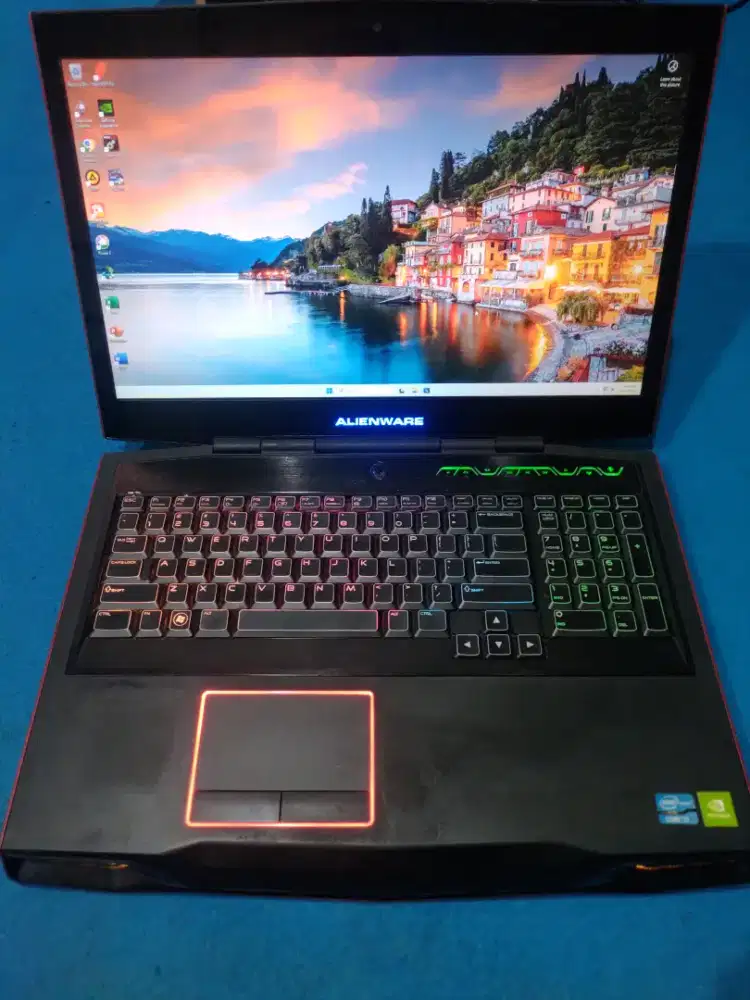 LAPTOP ALIENWARE 17 i7 SSD DUAL VGA NVIDIA 4GB RED EDITION