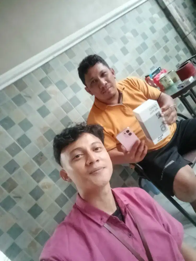 OPPO A6 PRO BATRAI 7000 mAh tahan dua hari