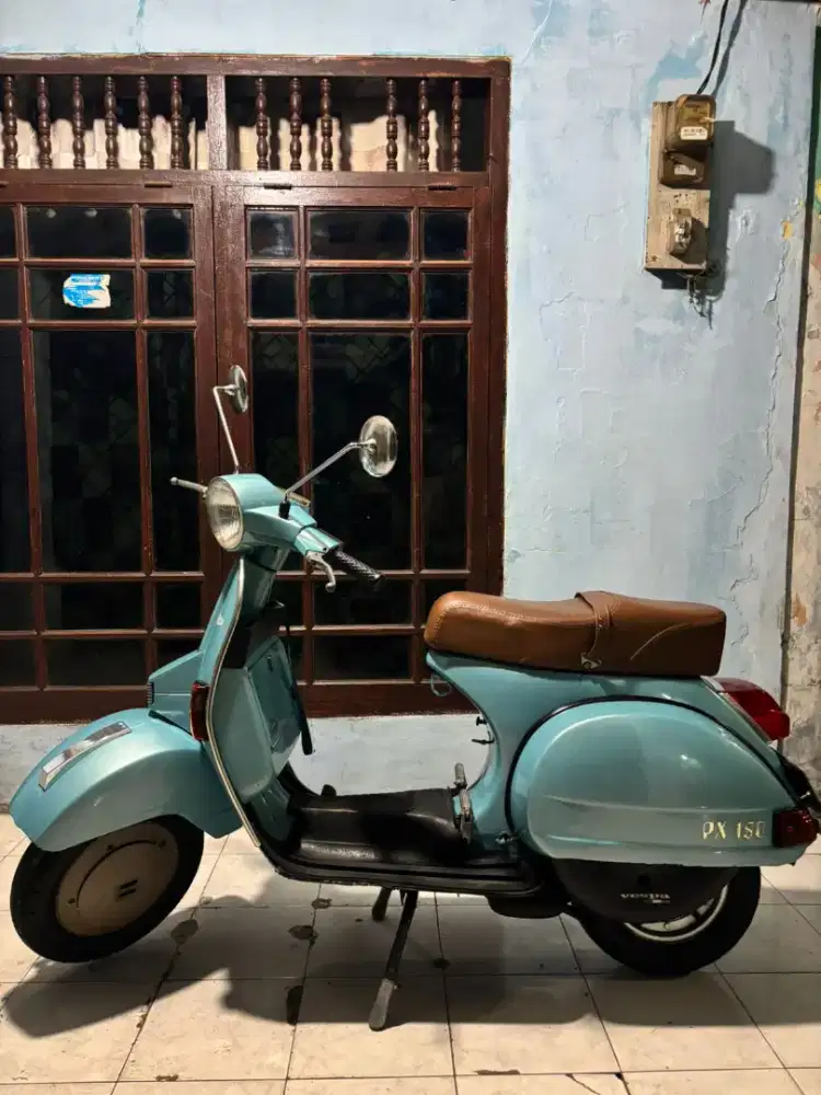 Vespa 150 PX tahun 1981