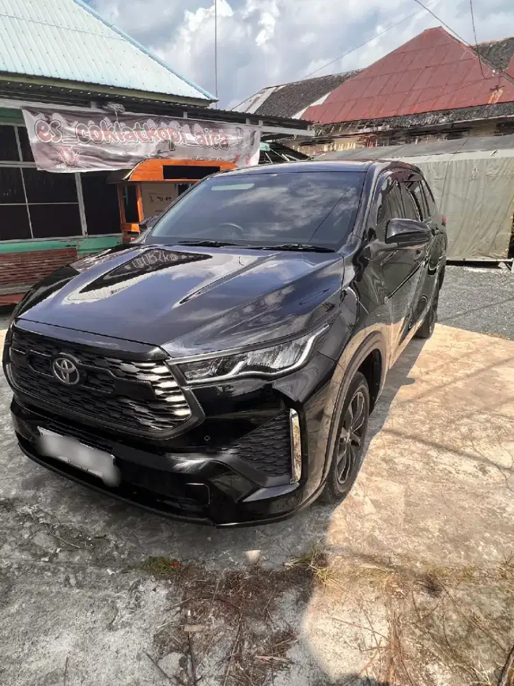 Innova Zenix tipe V RSE pemakaian 2023