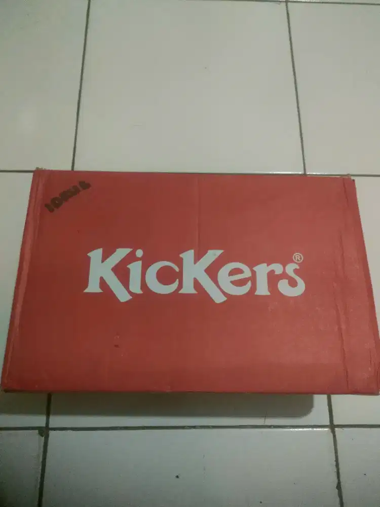 Sepatu kantor mulus
