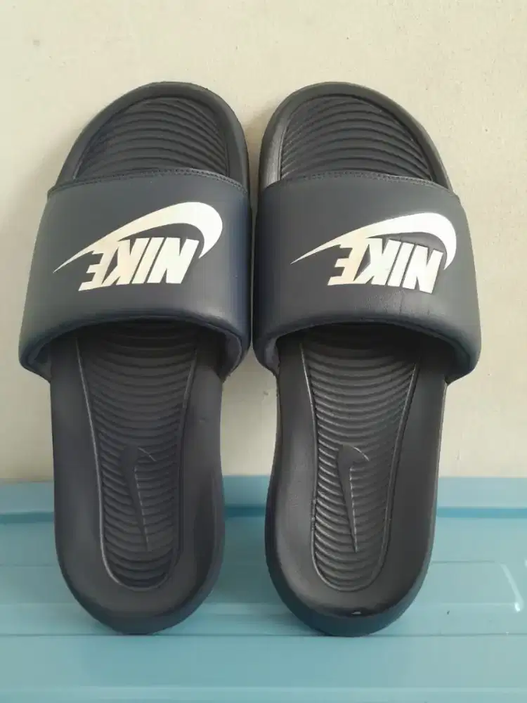 Nike Men's Victori One Slide