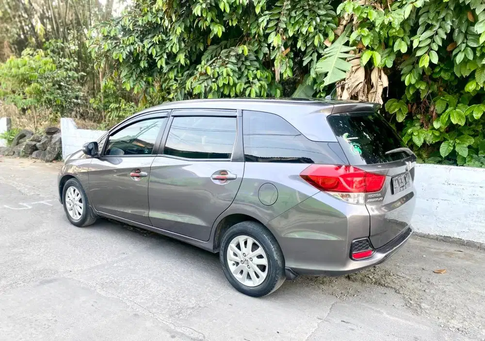 Mobilio E pemakaian 2016 plat AA istimewa