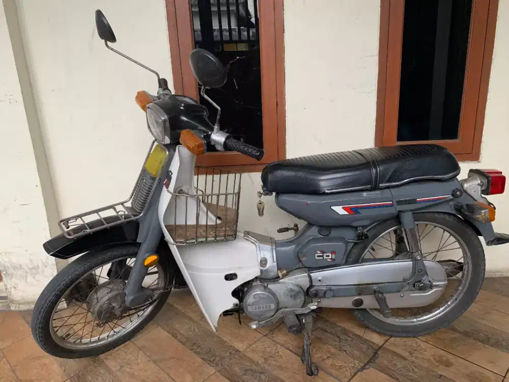 V80 clasik cocok untuk komplek dan pajangan caffe