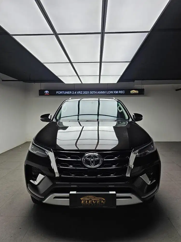 LIKE NEW FORTUNER VRZ DIESEL MATIC AT 2021 PLAT GANJIL LOW KM ISTIMEWA