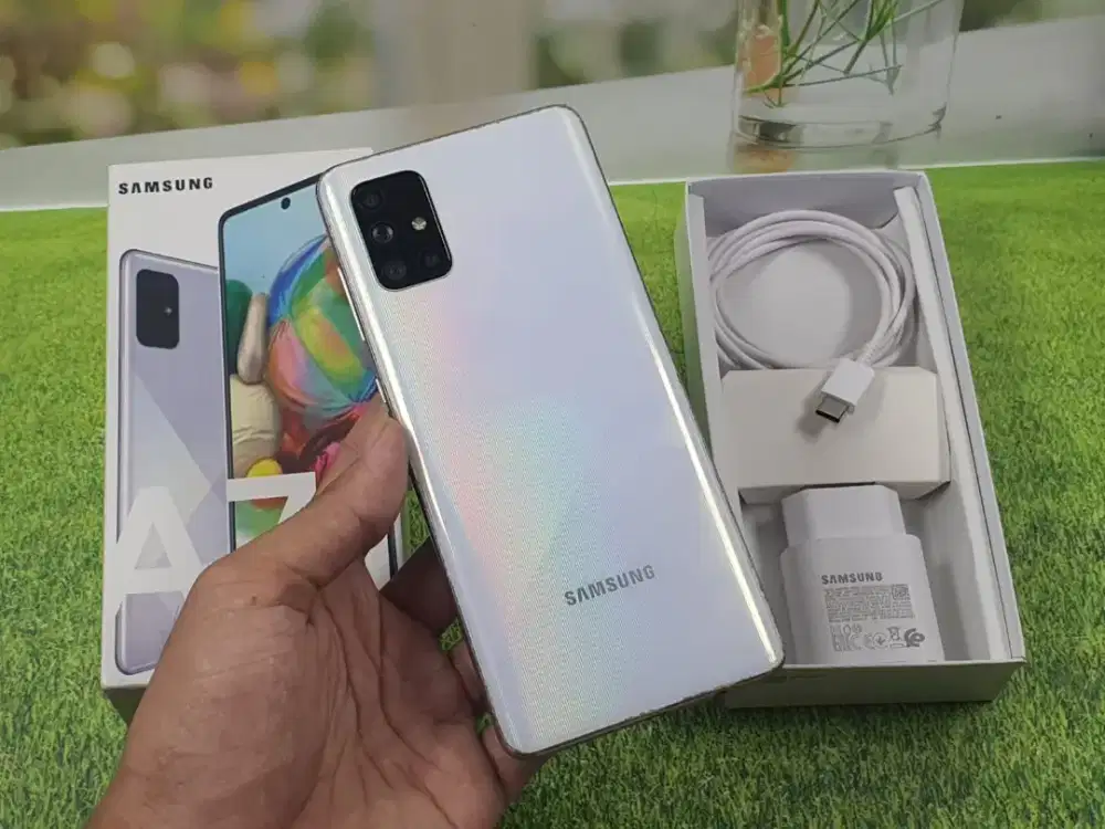 Samsung Galaxy A71 NFC 8/128 fullset Resmi SEIN