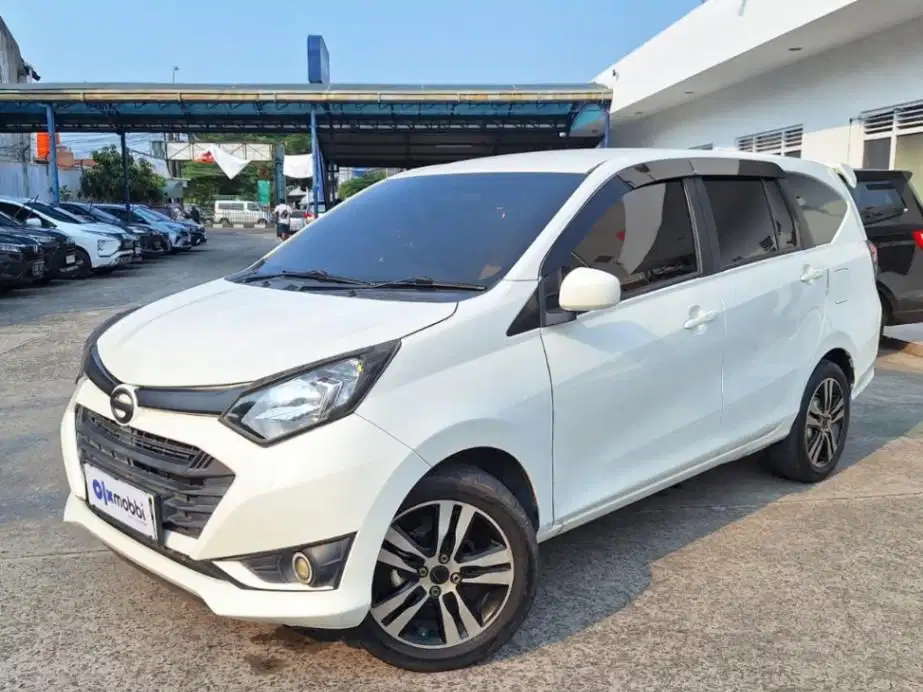 DP MURAH - Daihatsu Sigra 1.0 M Bensin-MT 2018