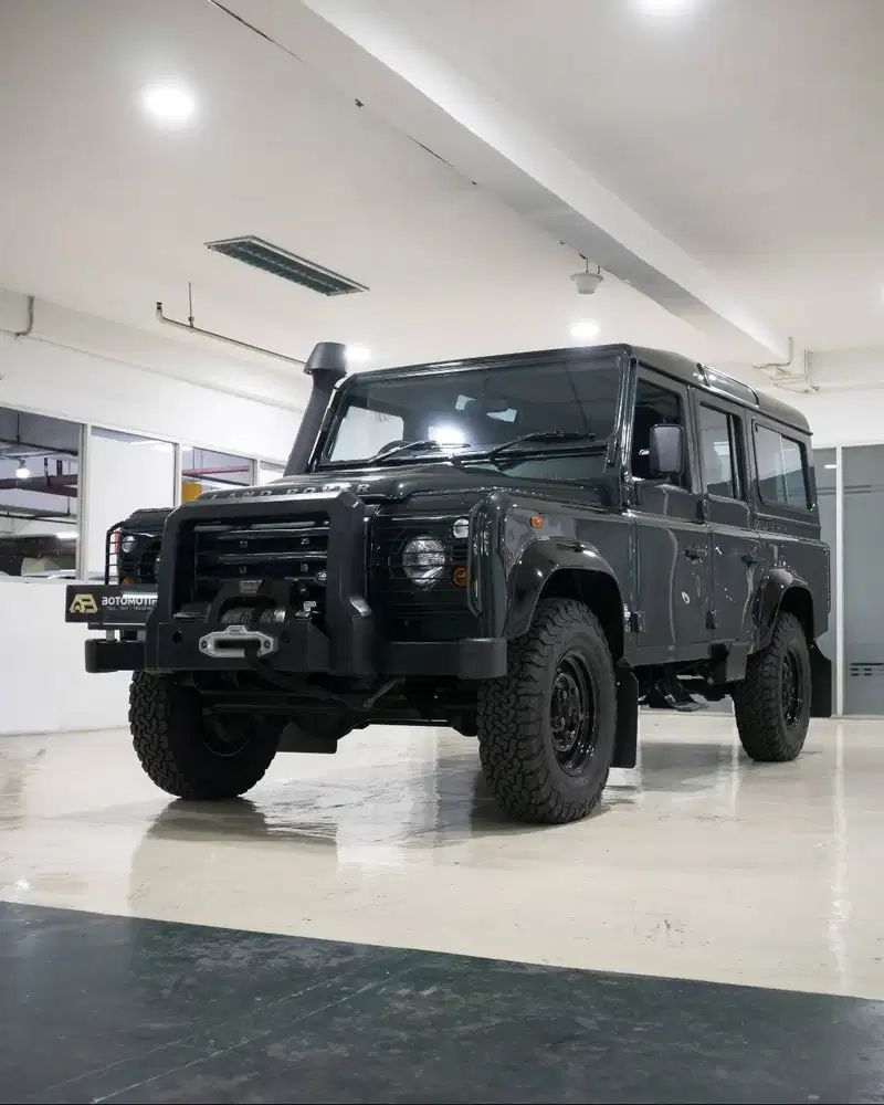Land Rover Defender 110 Station Wagon 2.2 TDCI PUMA 2011 Green
