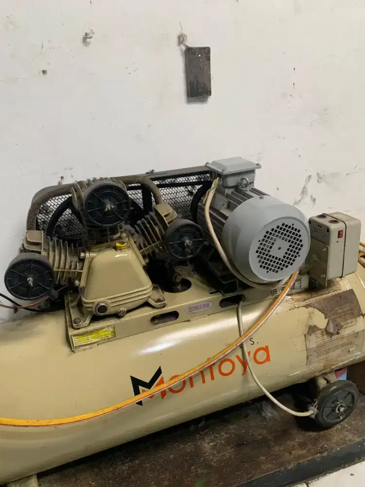 Kompresor 5.5 hp 4kw merk montoya