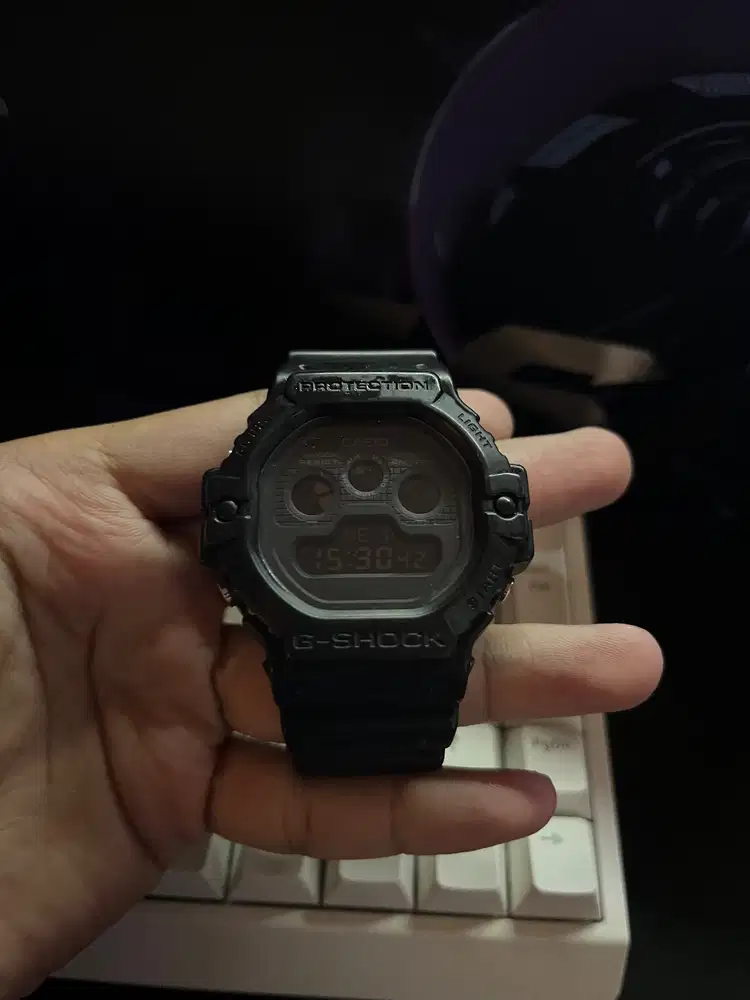 Jam Tangan Casio G-Shock DW-5900BB