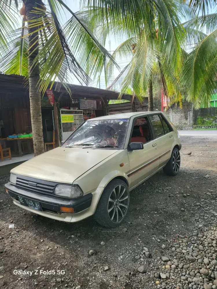 Starlet kotak 1986 pajak hidup